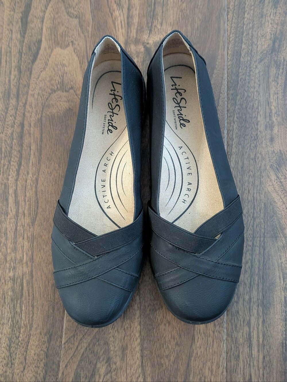 Life Stride Black Women’s Elastic Crossover Comfort Flats